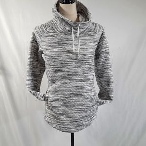 Marmot Grey And White Annie Quilted Pullover